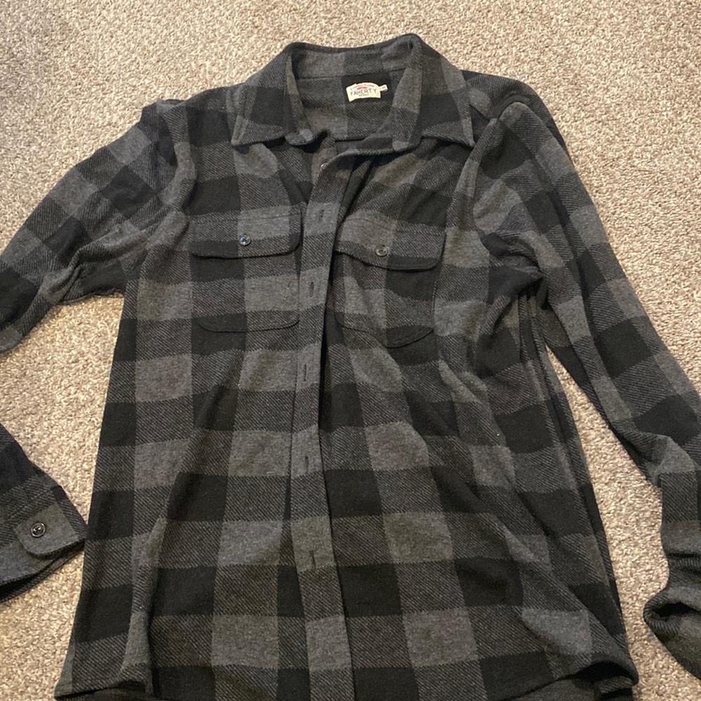 Men’s button up shirt. Very soft. Faherty brand size L